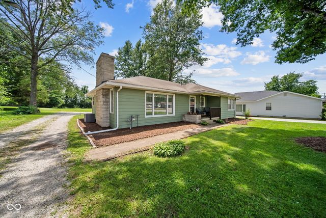 1519 E Springhill Drive, Terre Haute, IN 47802