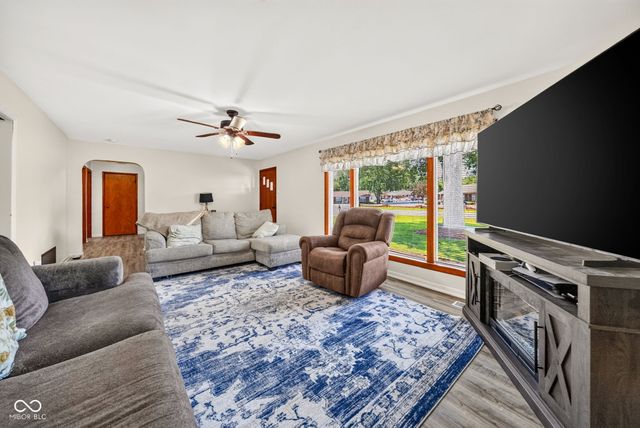 1519 E Springhill Drive, Terre Haute, IN 47802