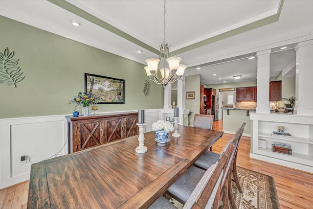 5690 Sullivan LN, Roanoke, VA 24012