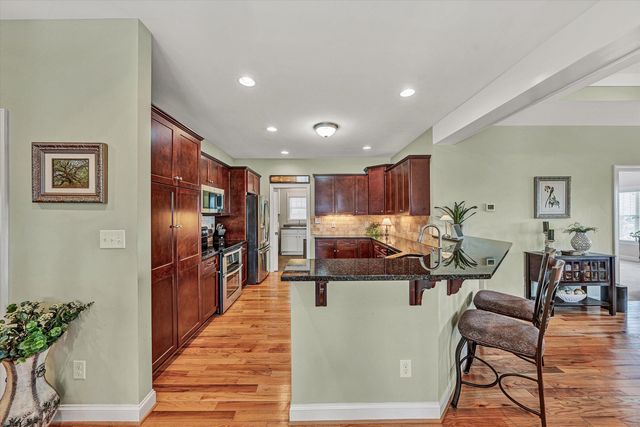 5690 Sullivan LN, Roanoke, VA 24012