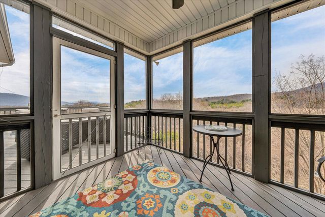 5690 Sullivan LN, Roanoke, VA 24012