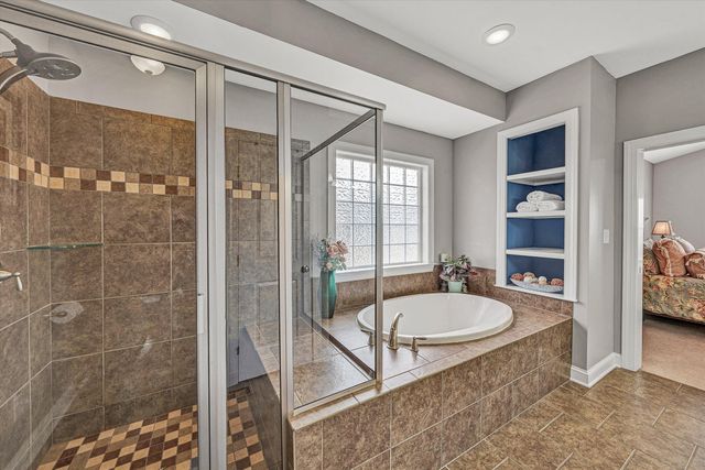 5690 Sullivan LN, Roanoke, VA 24012