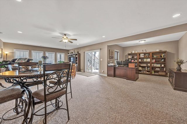 5690 Sullivan LN, Roanoke, VA 24012