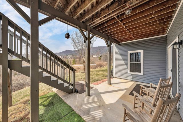 5690 Sullivan LN, Roanoke, VA 24012