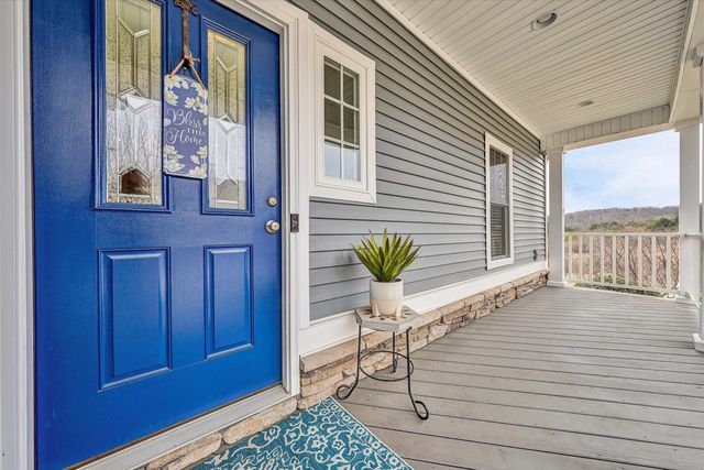 5690 Sullivan LN, Roanoke, VA 24012