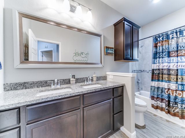 326 VALLEY STAR DR, Canyon Lake, TX 78133