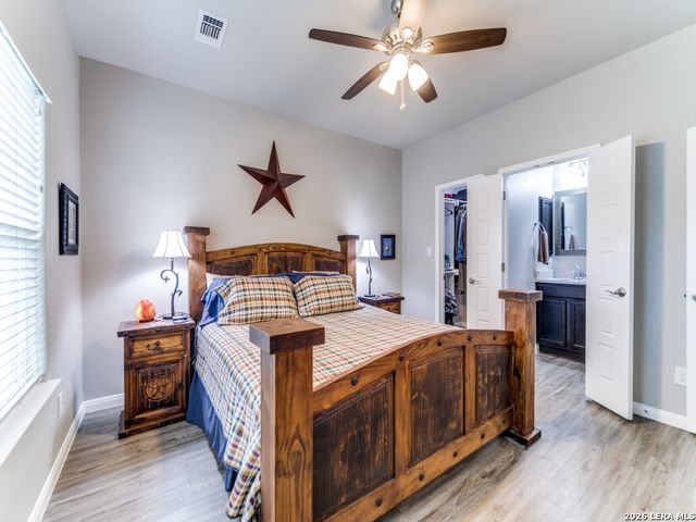 326 VALLEY STAR DR, Canyon Lake, TX 78133