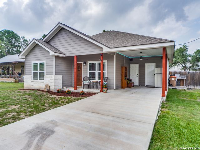 326 VALLEY STAR DR, Canyon Lake, TX 78133