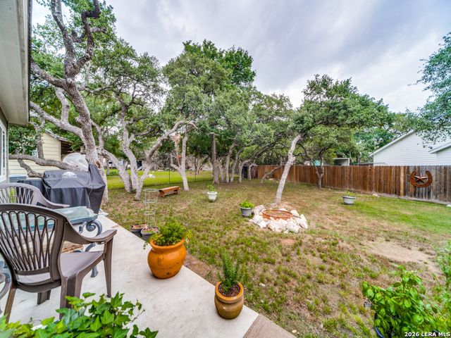 326 VALLEY STAR DR, Canyon Lake, TX 78133