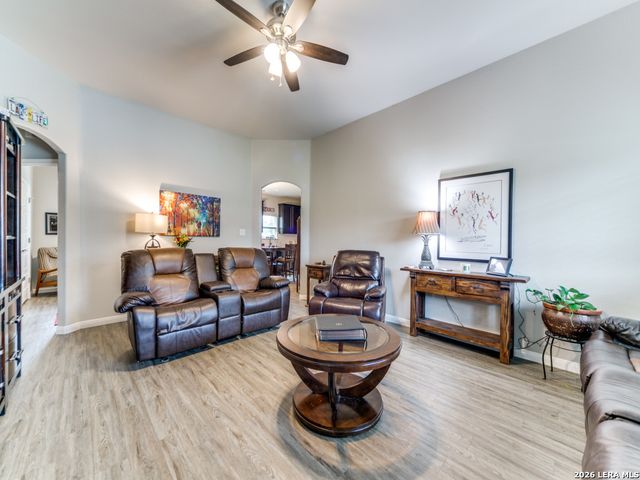 326 VALLEY STAR DR, Canyon Lake, TX 78133
