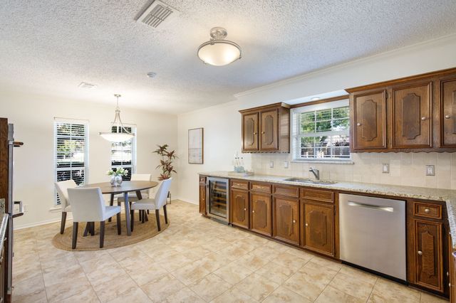 1430 N Trail Drive, Carrollton, TX 75006