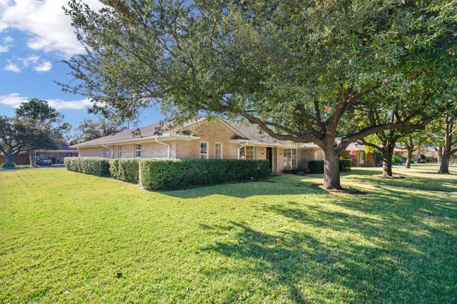 1430 N Trail Drive, Carrollton, TX 75006