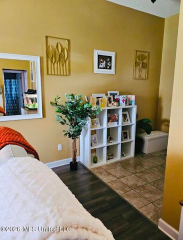 3881 W Farm Pond Cove, Southaven, MS 38671