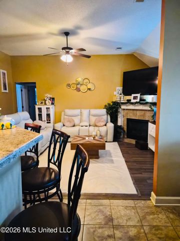 3881 W Farm Pond Cove, Southaven, MS 38671