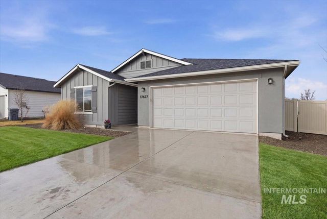 17627 N Helmer Ave, Nampa, ID 83687