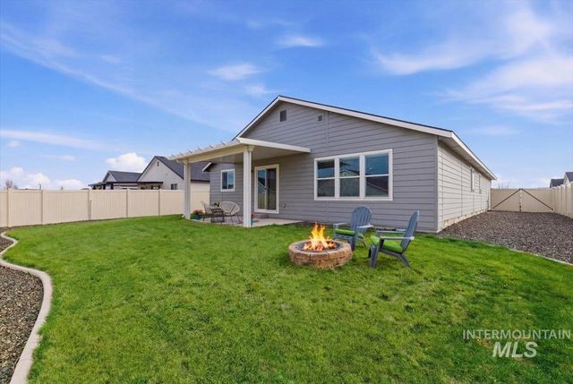 17627 N Helmer Ave, Nampa, ID 83687