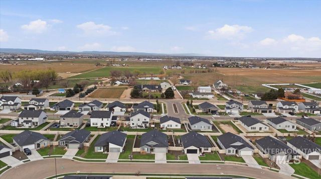 17627 N Helmer Ave, Nampa, ID 83687