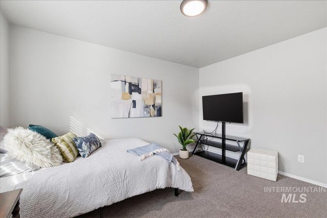 17627 N Helmer Ave, Nampa, ID 83687