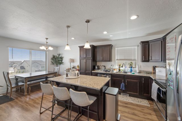 932 N OLSON DR, Saratoga Springs, UT 84045