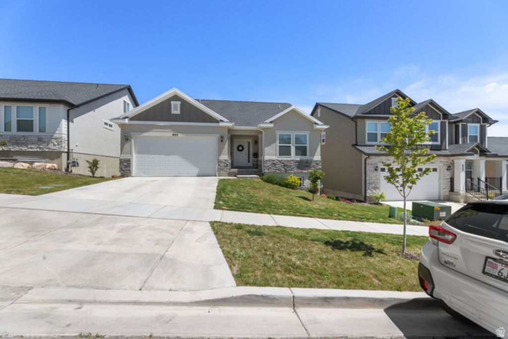 932 N OLSON DR, Saratoga Springs, UT 84045