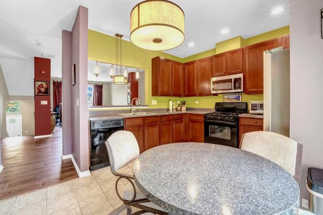 806 June Terrace, Lake Zurich, IL 60047