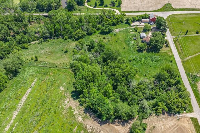 E7084 Ski Hill Road, Reedsburg, WI 53959