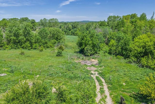 E7084 Ski Hill Road, Reedsburg, WI 53959