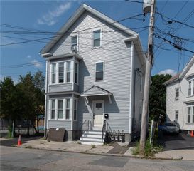 49 hollis Street, Providence, RI 02907