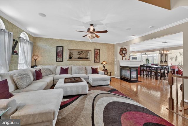 8465 KIRBY LIONSDALE DR, Lorton, VA 22079