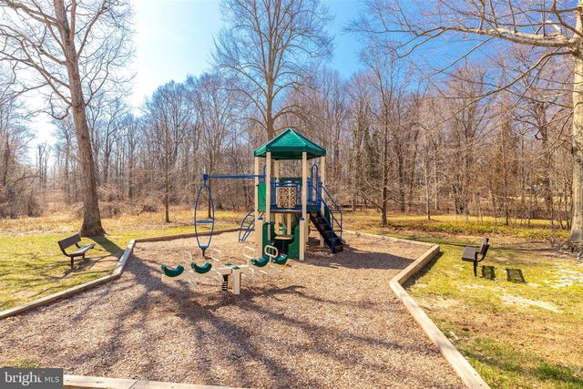8465 KIRBY LIONSDALE DR, Lorton, VA 22079