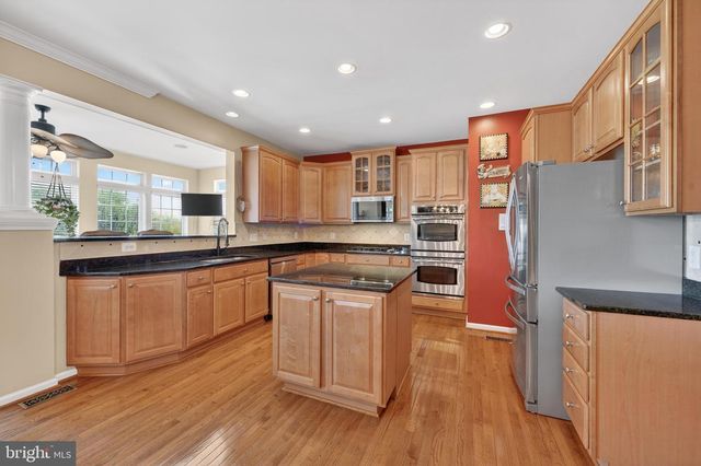 8465 KIRBY LIONSDALE DR, Lorton, VA 22079