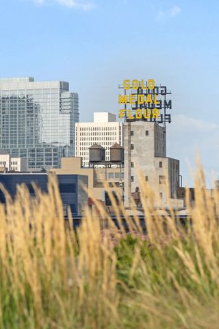 1111 W River Parkway 25A, Minneapolis, MN 55415