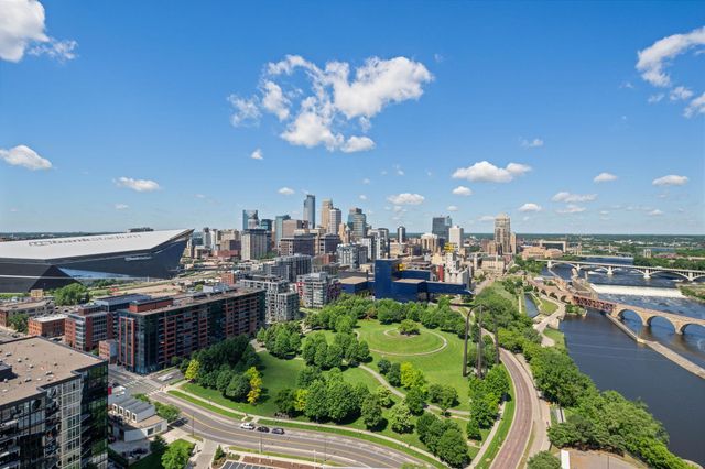 1111 W River Parkway 25A, Minneapolis, MN 55415