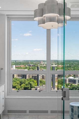 1111 W River Parkway 25A, Minneapolis, MN 55415