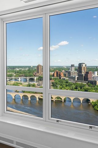 1111 W River Parkway 25A, Minneapolis, MN 55415