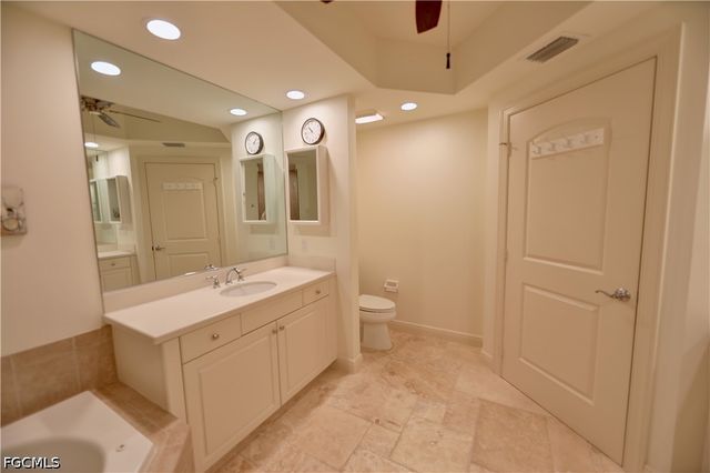 2090 W First ST 1009, Fort Myers, FL 33901