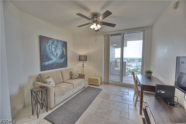 2090 W First ST 1009, Fort Myers, FL 33901