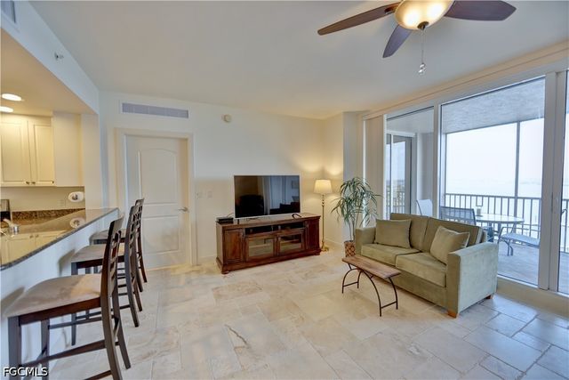 2090 W First ST 1009, Fort Myers, FL 33901