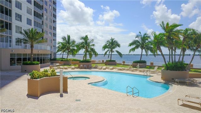 2090 W First ST 1009, Fort Myers, FL 33901