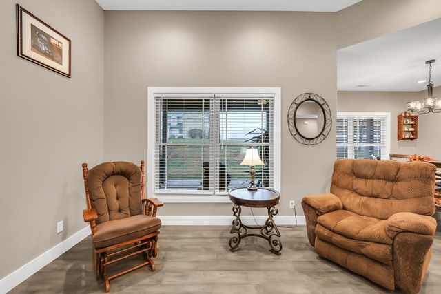 5804 STEEPLEGATE CT, Wardsville, MO 65101