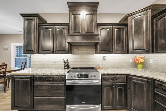 5804 STEEPLEGATE CT, Wardsville, MO 65101