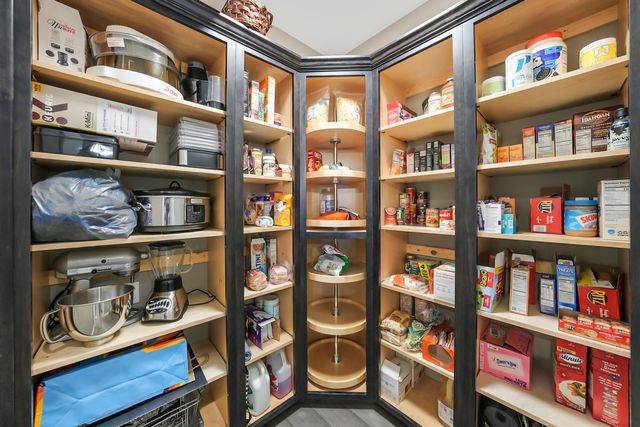 5804 STEEPLEGATE CT, Wardsville, MO 65101