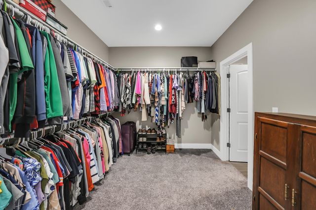 5804 STEEPLEGATE CT, Wardsville, MO 65101