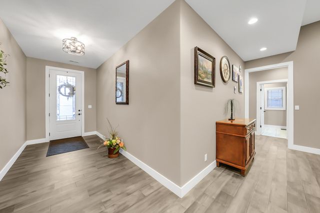 5804 STEEPLEGATE CT, Wardsville, MO 65101