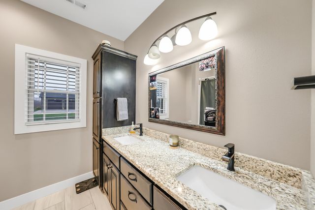 5804 STEEPLEGATE CT, Wardsville, MO 65101