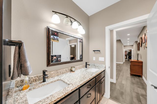 5804 STEEPLEGATE CT, Wardsville, MO 65101