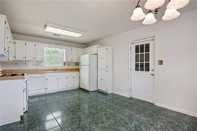 4634 Sammy Drive, Powder Springs, GA 30127