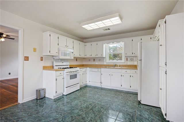 4634 Sammy Drive, Powder Springs, GA 30127