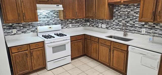 8331 Swiftwater Lane, Houston, TX 77075