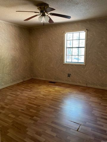 202 Foxfire Drive, Paragould, AR 72450